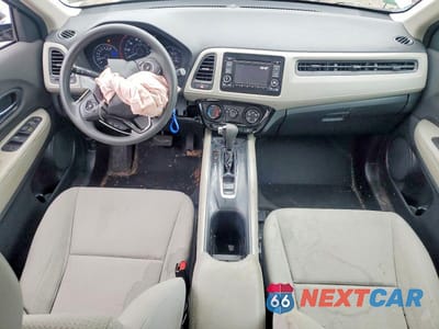 Zdjęcie 8 z 14 samochodu: 2019 HONDA HR-V LX VIN:3CZRU6H38KG700872 - miniatura