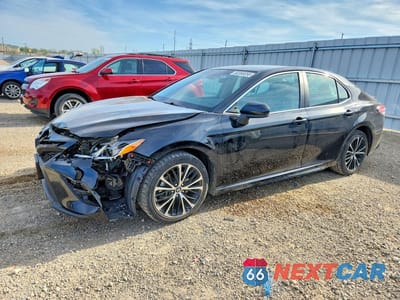 2018 TOYOTA CAMRY SE 4T1B11HK7JU617399 - główne zdjęcie licytacji z USA - miniatura