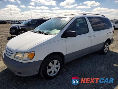 2002 TOYOTA SIENNA CE 4T3ZF19C02U433812 - główne zdjęcie licytacji z USA - miniatura