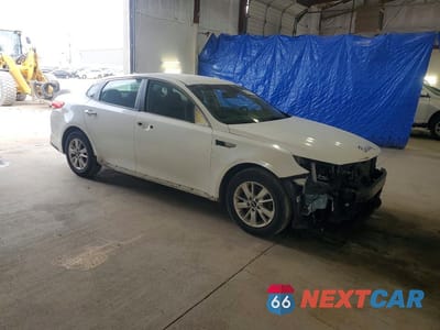 Czwarte zdjęcie samochodu z boku: 2019 KIA OPTIMA LX VIN:5XXGT4L39KG278447 - miniatura