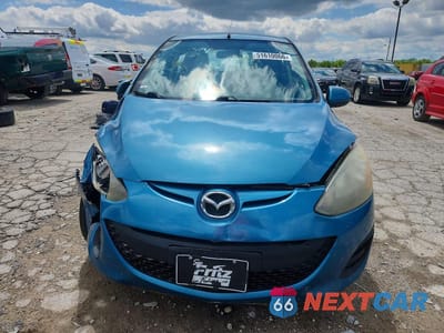 Piąte zdjęcie samochodu w środku: 2012 MAZDA MAZDA2 VIN:JM1DE1KY8C0135615 - miniatura