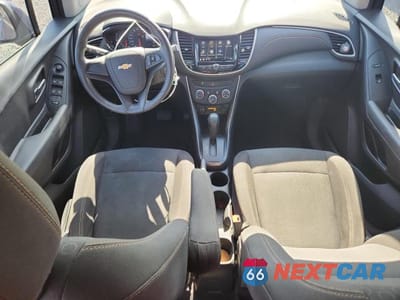 Zdjęcie 8 z 13 samochodu: 2018 CHEVROLET TRAX LS VIN:3GNCJKSB1JL304468 - miniatura