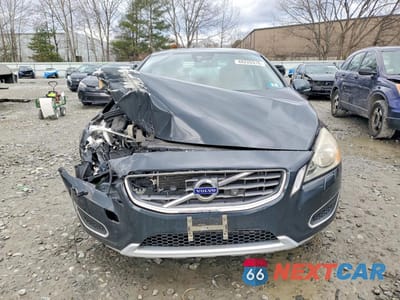 Piąte zdjęcie samochodu w środku: 2012 VOLVO S60 T5 VIN:YV1622FS6C2022404 - miniatura