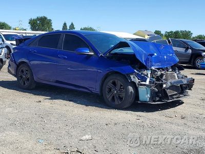 Czwarte zdjęcie samochodu z boku: 2021 HYUNDAI ELANTRA SEL VIN:5NPLM4AG8MH036418 - miniatura