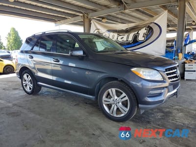 Czwarte zdjęcie samochodu z boku: 2015 MERCEDES-BENZ ML 350 VIN:4JGDA5JBXFA583784 - miniatura