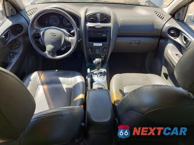 Zdjęcie 8 z 13 samochodu: 2001 HYUNDAI SANTA FE GL VIN:KM8SC83D61U021549 - miniatura