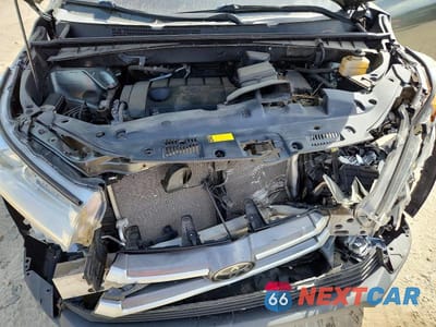 Zdjęcie 12 z 12 samochodu: 2018 TOYOTA HIGHLANDER LE VIN:5TDZARFH3JS041257 - miniatura