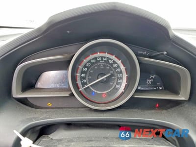 Zdjęcie 9 z 12 samochodu: 2015 MAZDA 3 TOURING VIN:3MZBM1V70FM180902 - miniatura