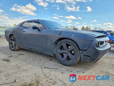 Czwarte zdjęcie samochodu z boku: 2014 DODGE CHALLENGER SXT VIN:2C3CDYAG9EH197009 - miniatura