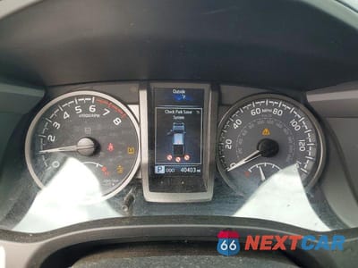 Zdjęcie 9 z 12 samochodu: 2021 TOYOTA TACOMA TRD OFF-ROAD VIN:5TFCZ5AN2MX258348 - miniatura