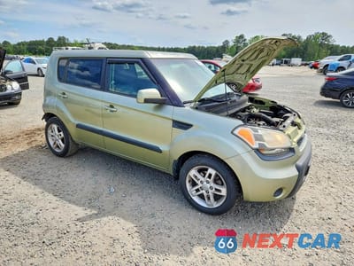 Czwarte zdjęcie samochodu z boku: 2011 KIA SOUL + VIN:KNDJT2A21B7255354 - miniatura