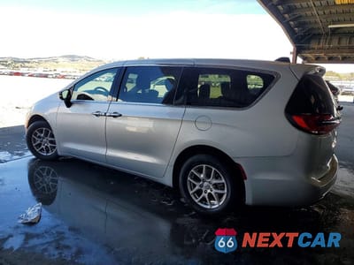 Drugie zdjęcie samochodu z przodu: 2024 CHRYSLER PACIFICA TOURING L VIN:2C4RC1BG1RR158106 - miniatura