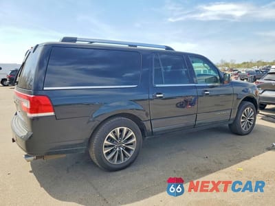 Trzecie zdjęcie samochodu z tyłu: 2017 LINCOLN NAVIGATOR L SELECT VIN:5LMJJ3HT9HEL03299 - miniatura