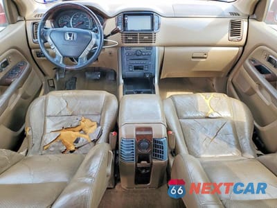 Zdjęcie 8 z 12 samochodu: 2005 HONDA PILOT EXL VIN:2HKYF18505H536710 - miniatura