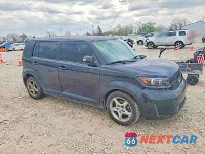 Czwarte zdjęcie samochodu z boku: 2008 TOYOTA SCION XB VIN:JTLKE50E781014717 - miniatura