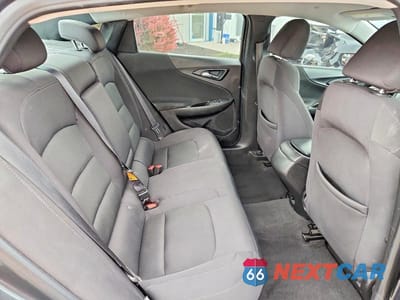 Zdjęcie 10 z 12 samochodu: 2017 CHEVROLET MALIBU LS VIN:1G1ZB5ST4HF242524 - miniatura