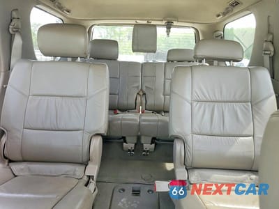 Zdjęcie 10 z 13 samochodu: 2007 TOYOTA SEQUOIA LIMITED VIN:5TDBT48A47S282090 - miniatura