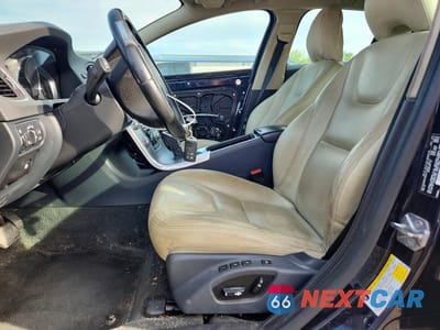 Zdjęcie 7 z 13 samochodu: 2017 VOLVO V60 PLATINUM VIN:YV140MSM4H1359442 - miniatura