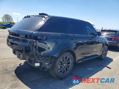 Trzecie zdjęcie samochodu z tyłu: 2025 LAND ROVER RANGE ROVER SPORT DYNAMIC SE VIN:SAL1L9FU9SA437785 - miniatura