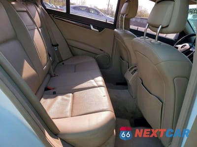 Zdjęcie 10 z 13 samochodu: 2013 MERCEDES-BENZ C 300 4MATIC VIN:WDDGF8AB5DR243239 - miniatura