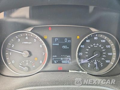 Zdjęcie 9 z 13 samochodu: 2017 HYUNDAI ELANTRA SE VIN:KMHD84LFXHU272024 - miniatura