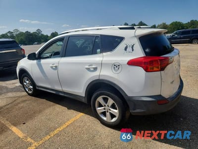 Drugie zdjęcie samochodu z przodu: 2014 TOYOTA RAV4 XLE VIN:2T3WFREV8EW105602 - miniatura
