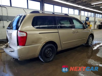 Trzecie zdjęcie samochodu z tyłu: 2009 KIA SEDONA LX VIN:KNDMB233696273175 - miniatura