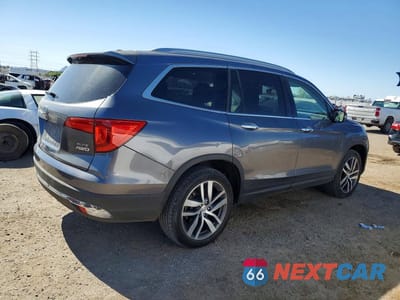 Trzecie zdjęcie samochodu z tyłu: 2016 HONDA PILOT ELITE VIN:5FNYF6H02GB117812 - miniatura