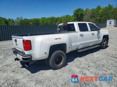 Trzecie zdjęcie samochodu z tyłu: 2019 CHEVROLET SILVERADO K3500 HIGH COUNTRY VIN:1GC4KYEY8KF126910 - miniatura