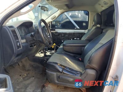 Zdjęcie 7 z 12 samochodu: 2012 DODGE RAM 3500 ST VIN:3C7WDTAT8CG158081 - miniatura