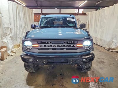 Piąte zdjęcie samochodu w środku: 2021 FORD BRONCO BASE VIN:1FMDE5BH4MLB02355 - miniatura