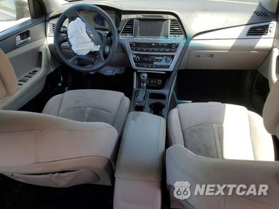 Zdjęcie 8 z 13 samochodu: 2017 HYUNDAI SONATA SE VIN:5NPE24AF5HH533955 - miniatura