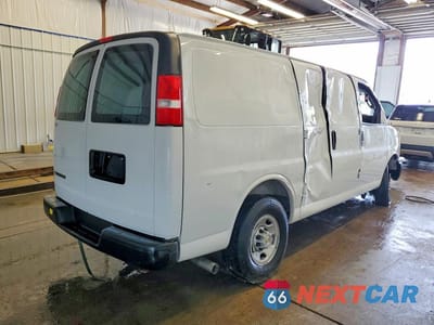 Trzecie zdjęcie samochodu z tyłu: 2024 CHEVROLET EXPRESS G2500 UTILITY / SERVICE VAN VIN:1GCWGAFP8R1291466 - miniatura