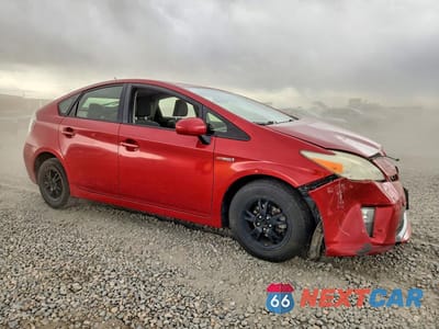 Czwarte zdjęcie samochodu z boku: 2013 TOYOTA PRIUS THREE VIN:JTDKN3DU0D1697811 - miniatura