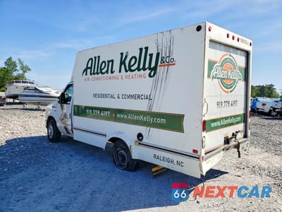 Drugie zdjęcie samochodu z przodu: 2017 FORD E350 DELIVERY TRUCK VIN:1FDWE3F65HDC77445 - miniatura