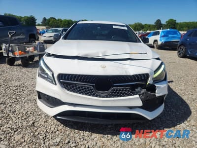 Piąte zdjęcie samochodu w środku: 2019 MERCEDES-BENZ CLA 250 4MATIC VIN:WDDSJ4GB1KN722013 - miniatura