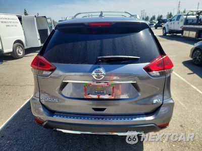 Zdjęcie 6 z 12 samochodu: 2019 NISSAN ROGUE SV VIN:JN8AT2MTXKW261104 - miniatura