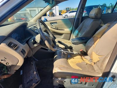 Zdjęcie 7 z 12 samochodu: 2002 HONDA ACCORD EX VIN:1HGCG566X2A148981 - miniatura