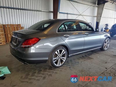 Trzecie zdjęcie samochodu z tyłu: 2019 MERCEDES-BENZ C 300 VIN:WDDWF8DB5KR481984 - miniatura
