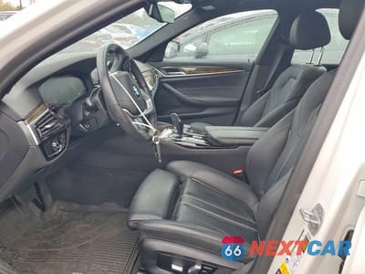 Zdjęcie 7 z 12 samochodu: 2020 BMW 530 XI VIN:WBAJR7C04LWW73953 - miniatura