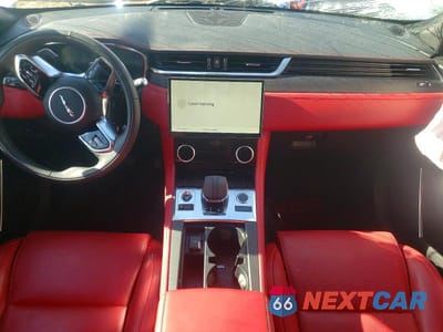 Zdjęcie 8 z 13 samochodu: 2025 JAGUAR F-PACE R-DYNAMIC S VIN:SADCT2EX7SA746906 - miniatura
