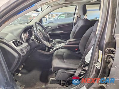 Zdjęcie 7 z 13 samochodu: 2017 DODGE JOURNEY CROSSROAD VIN:3C4PDCGG5HT550140 - miniatura