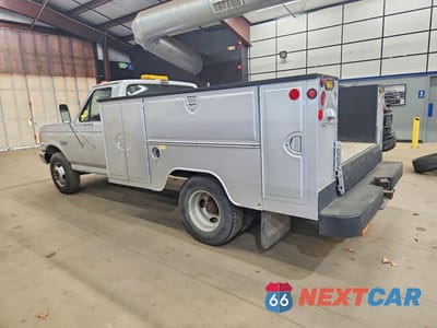 Drugie zdjęcie samochodu z przodu: 1990 FORD F350 VIN:1FDKF37H7LNA34623 - miniatura