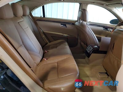 Zdjęcie 10 z 12 samochodu: 2007 MERCEDES-BENZ S 550 VIN:WDDNG71X77A147724 - miniatura