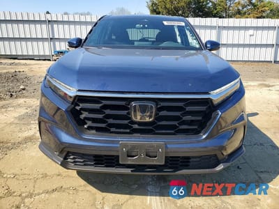 Piąte zdjęcie samochodu w środku: 2023 HONDA CR-V EX VIN:2HKRS4H46PH420620 - miniatura