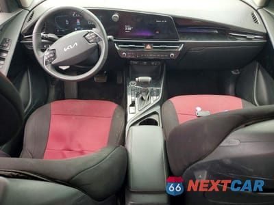 Zdjęcie 8 z 12 samochodu: 2024 KIA NIRO VIN:KNDCT3LE2R5142251 - miniatura