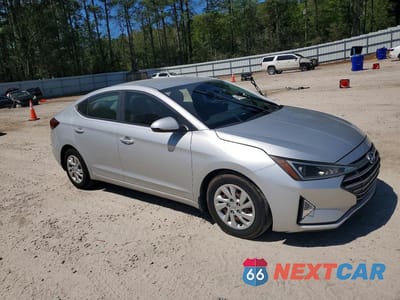 Czwarte zdjęcie samochodu z boku: 2020 HYUNDAI ELANTRA SE VIN:5NPD74LF6LH504175 - miniatura