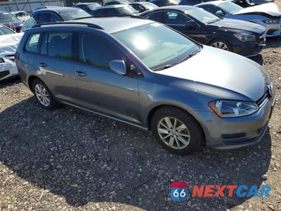 Czwarte zdjęcie samochodu z boku: 2017 VOLKSWAGEN GOLF SPORTWAGEN S VIN:3VWA17AU8HM501400 - miniatura