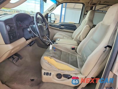 Zdjęcie 7 z 11 samochodu: 2005 FORD F250 SUPER DUTY VIN:1FTSW21P55EA27770 - miniatura