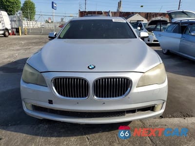 Piąte zdjęcie samochodu w środku: 2009 BMW 750 I VIN:WBAKA83559CY34186 - miniatura